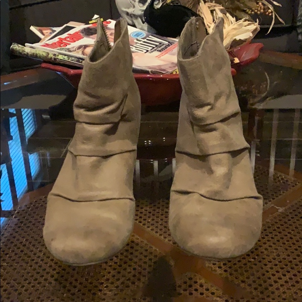 Tan ankle boot heels